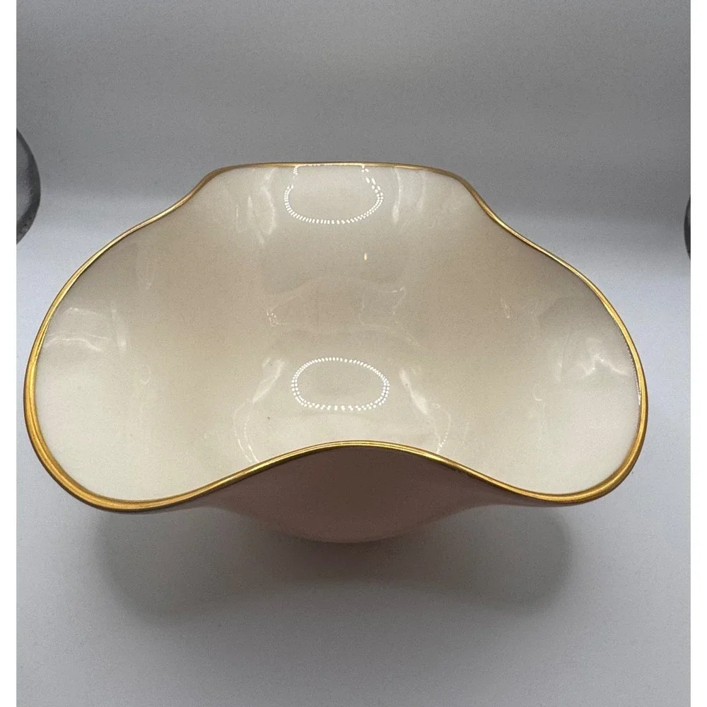 Lenox Trinket Dish Ring Holder Bowl Pink Gold Trim Made in USA Decor‎